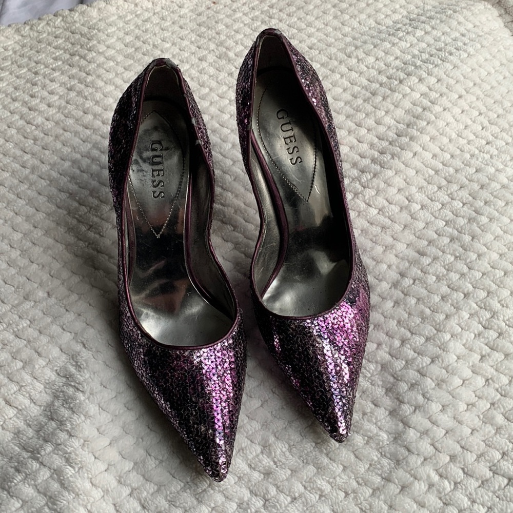 Purple sequins pattern Guess Heels